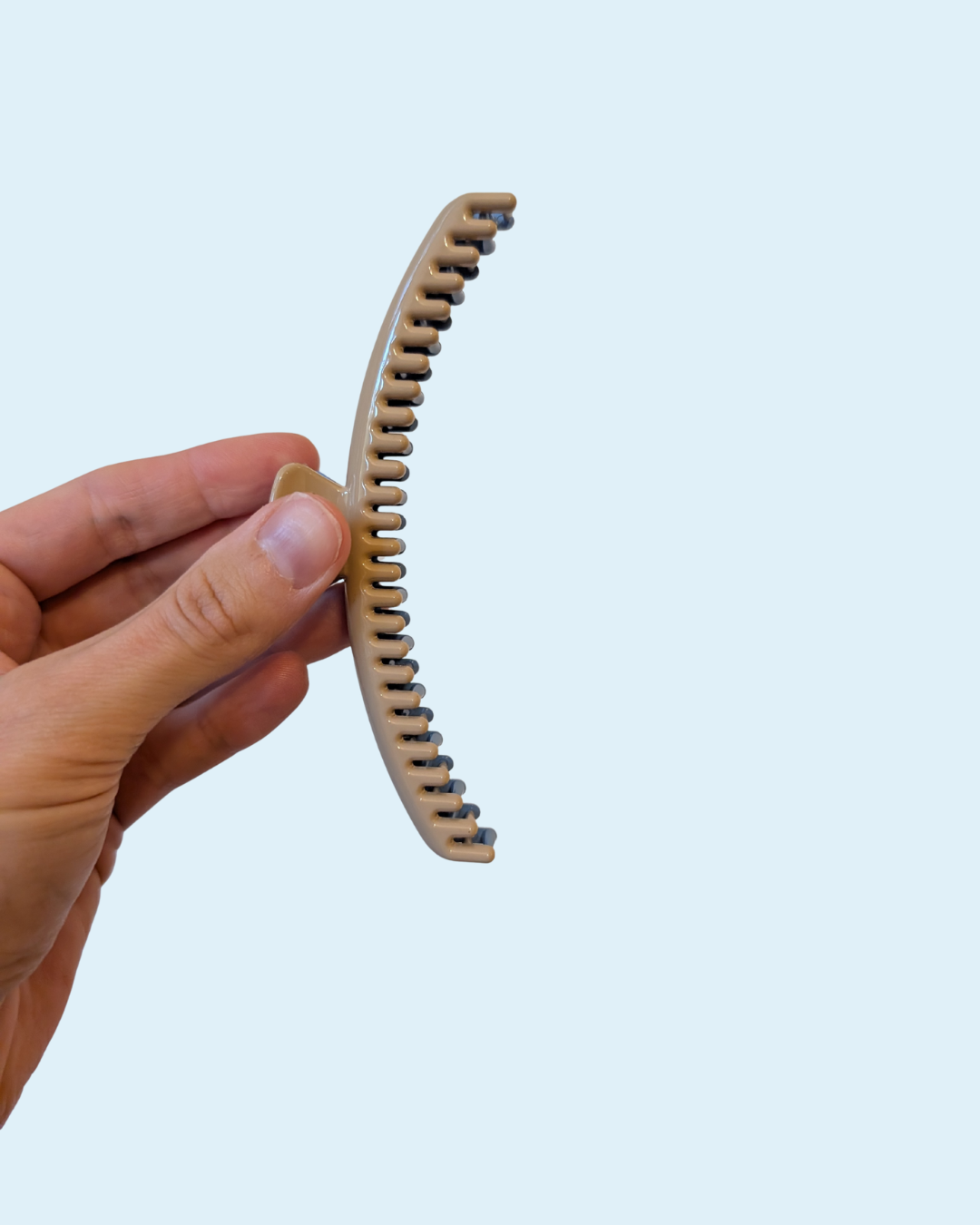 Two-Toned Hold Everything Claw