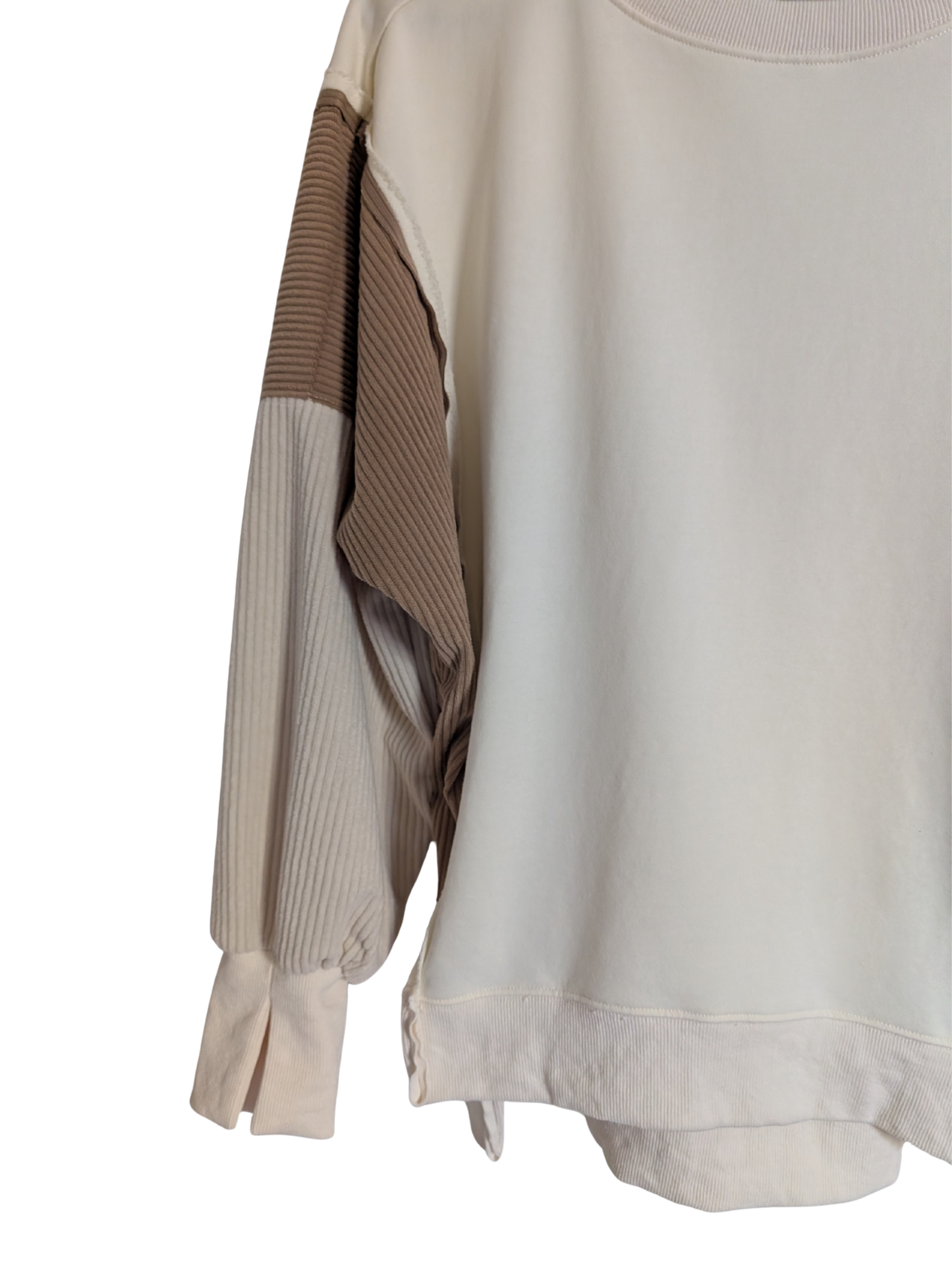 Ribbon of Sand Pullover