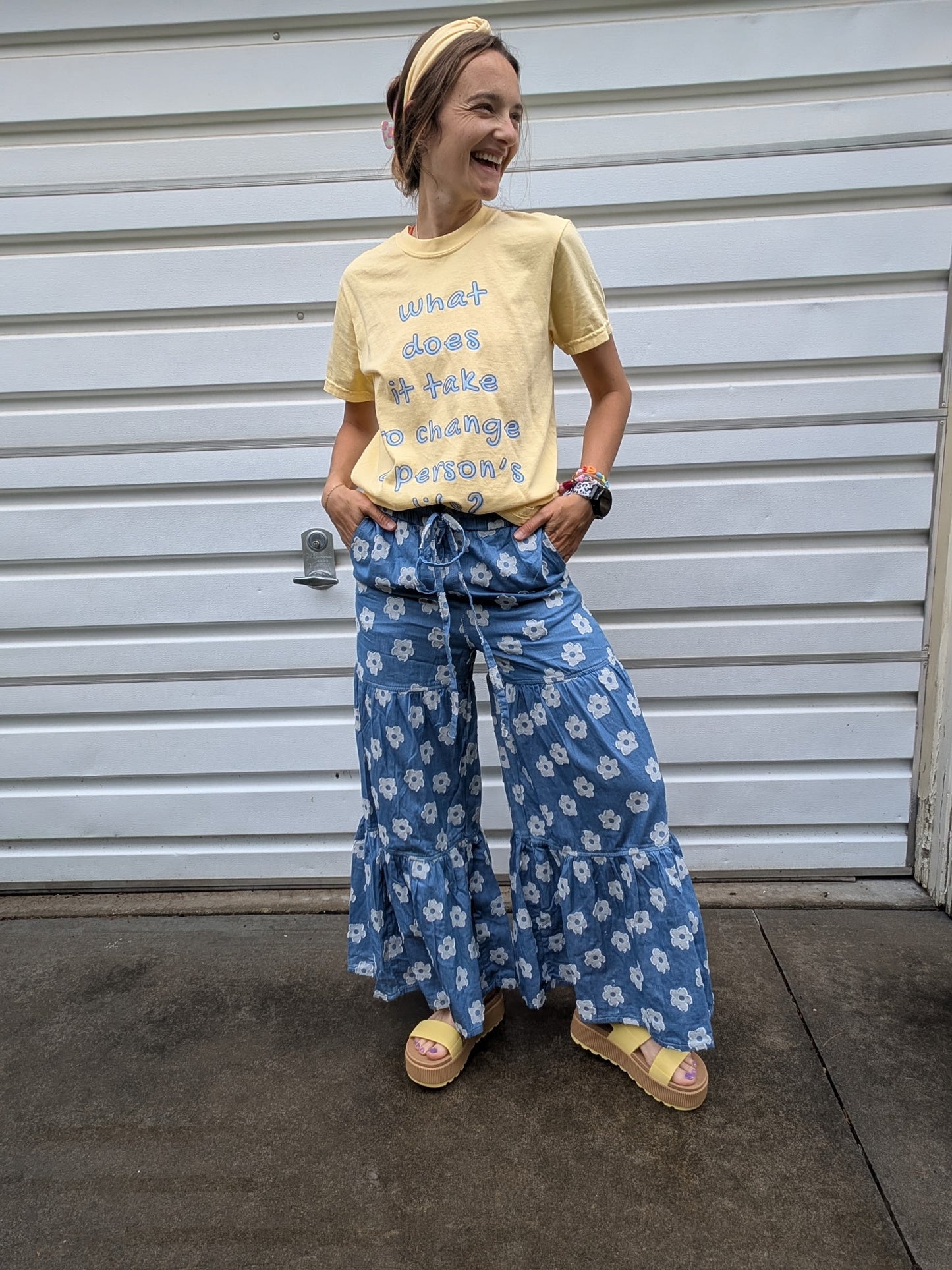 Retro Daisy Print Tiered Wide-Leg Pants